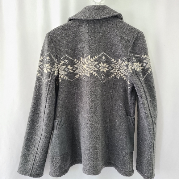 Upcountry by DU MONDE Charcoal Snowflake Jacket - Picture 3 of 10